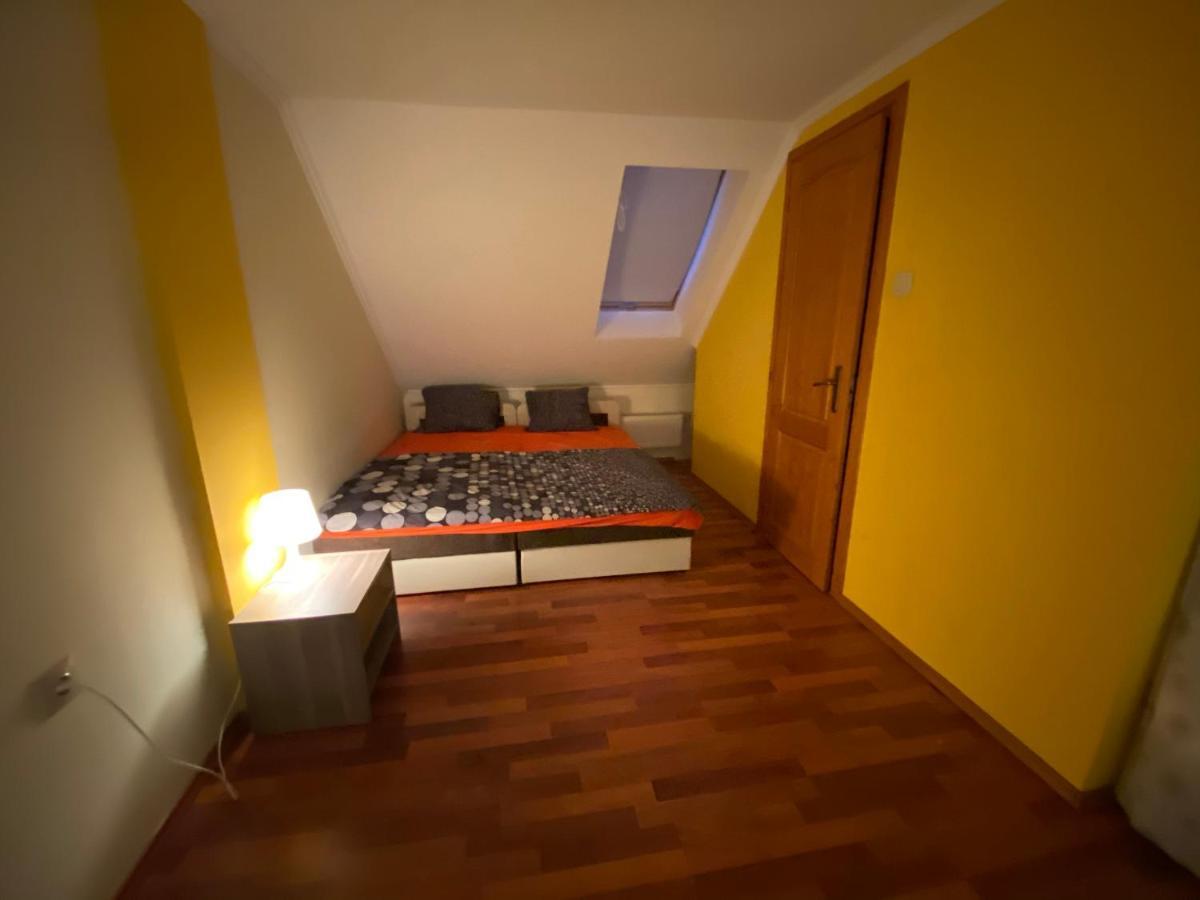 Mimi Apartman Διαμέρισμα Gyula Εξωτερικό φωτογραφία