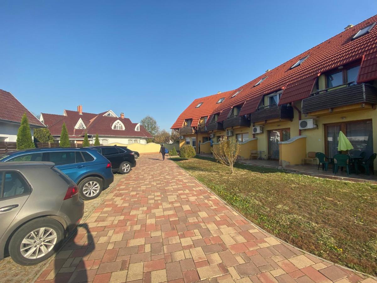 Mimi Apartman Διαμέρισμα Gyula Εξωτερικό φωτογραφία